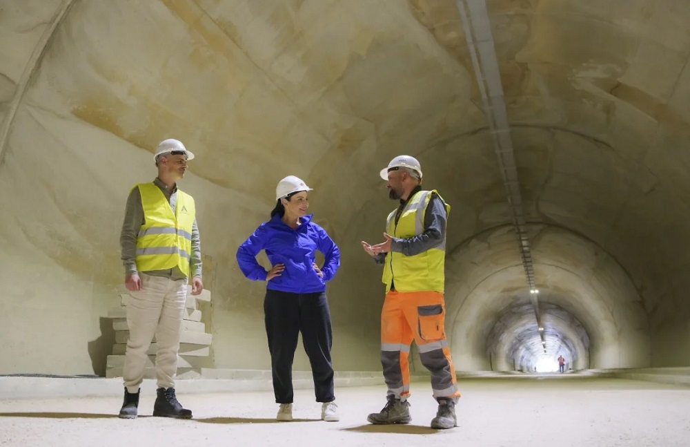 Balluku inspekton punimet ne tunelin e Llogarase: Gati ne afatin e premtuar